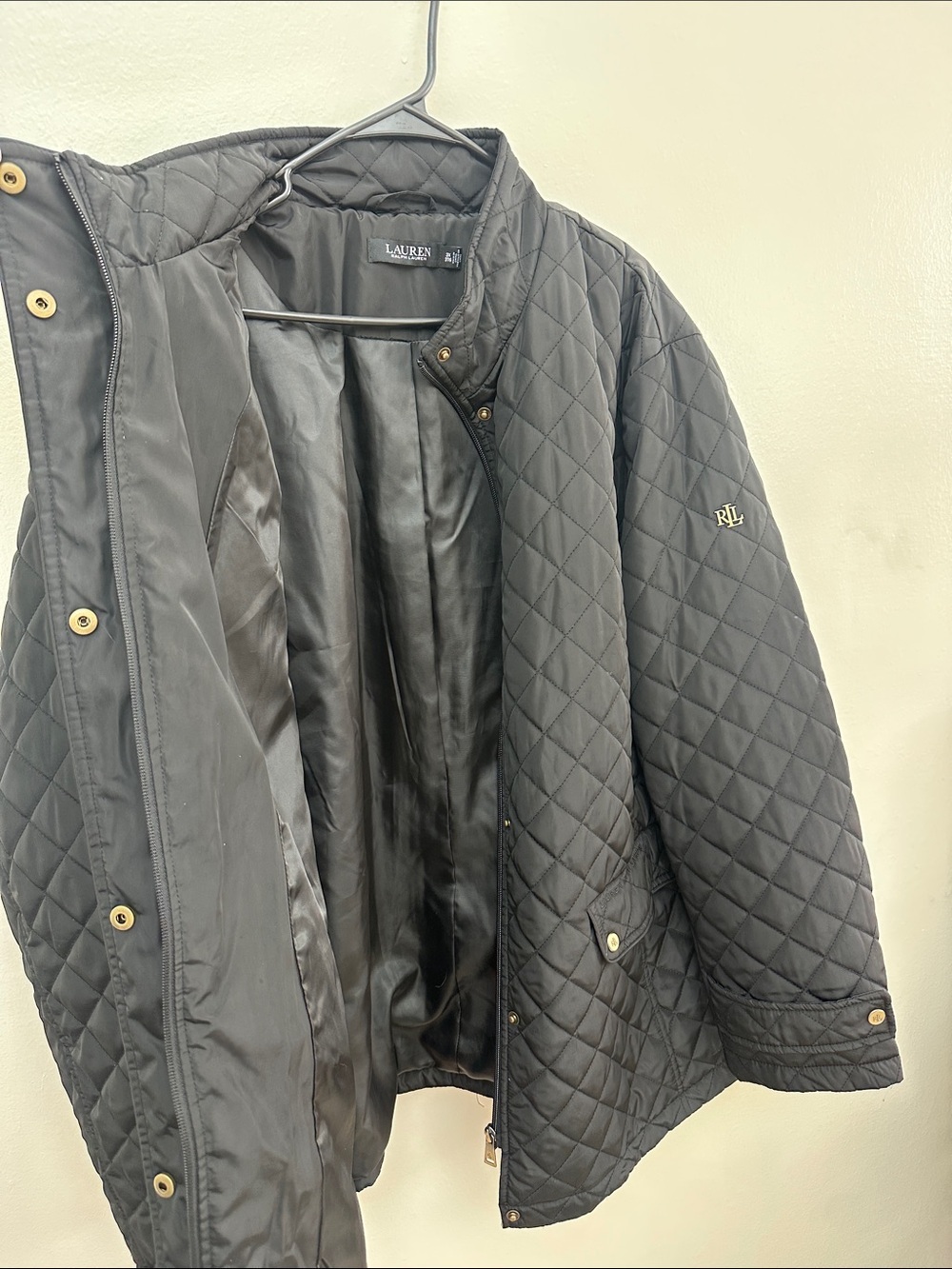 Ralph Lauren Quilted Jacket in Black with Gold Hardware - Picture 5 of 7
